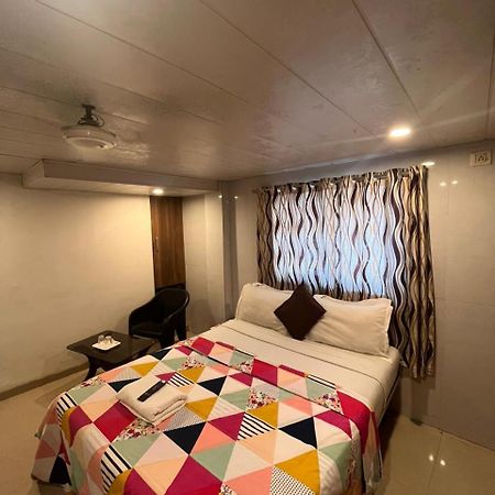 Hotel Havana Bombay Eksteriør billede