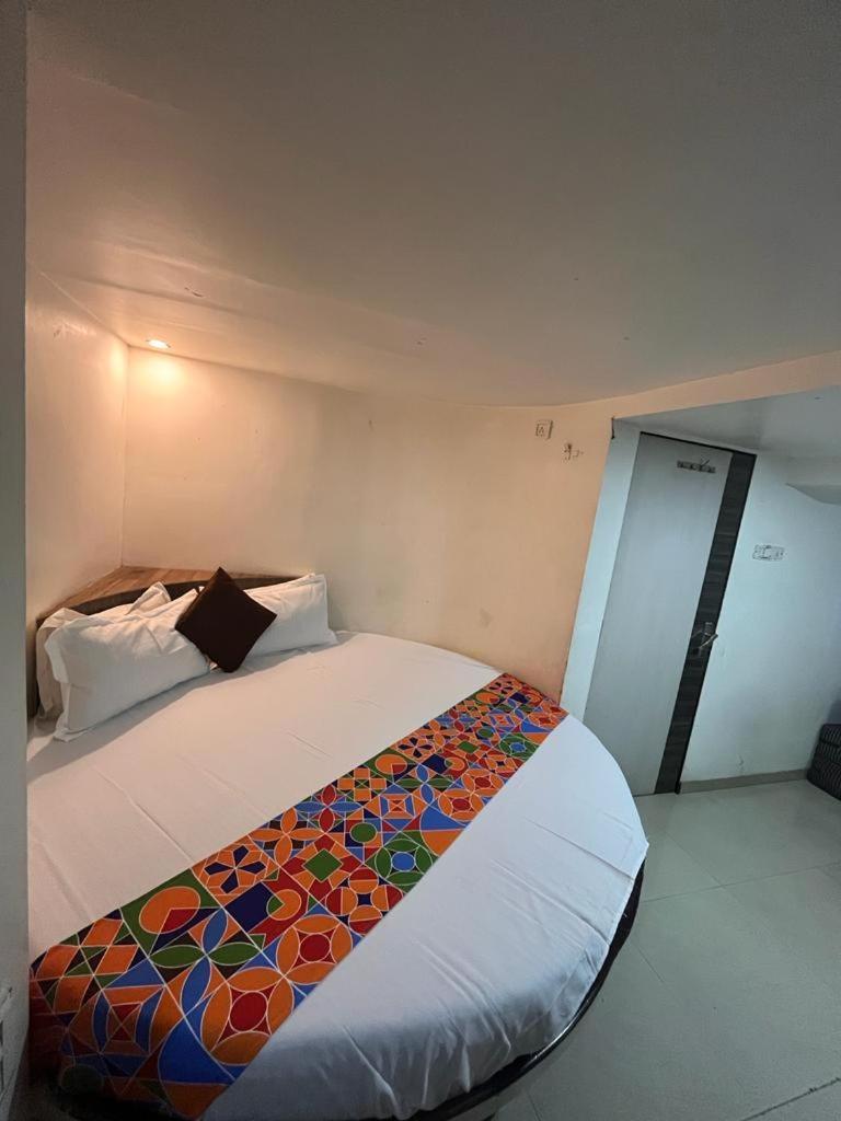 Hotel Havana Bombay Eksteriør billede