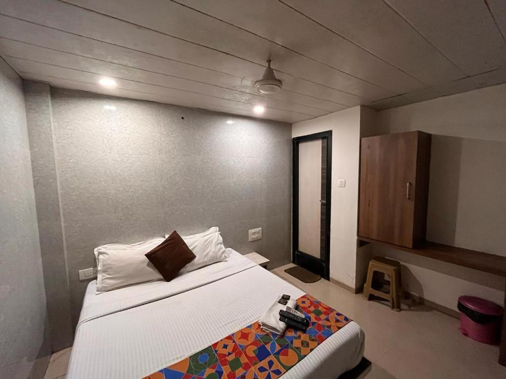 Hotel Havana Bombay Eksteriør billede